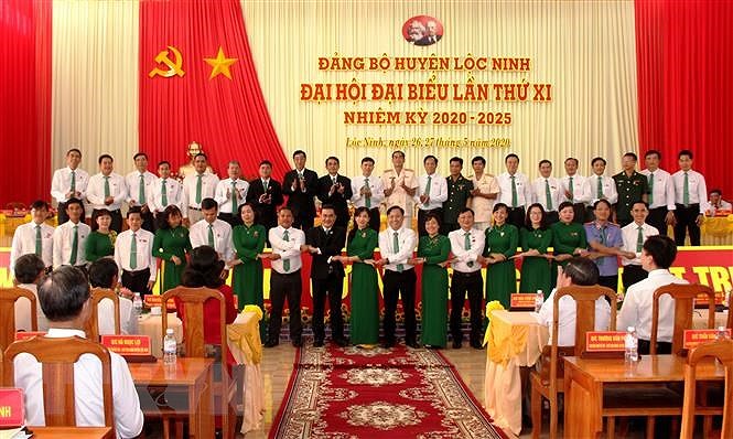 Binh Phuoc: Dai hoi diem Bi thu kiem Chu tich UBND huyen Loc Ninh hinh anh 2