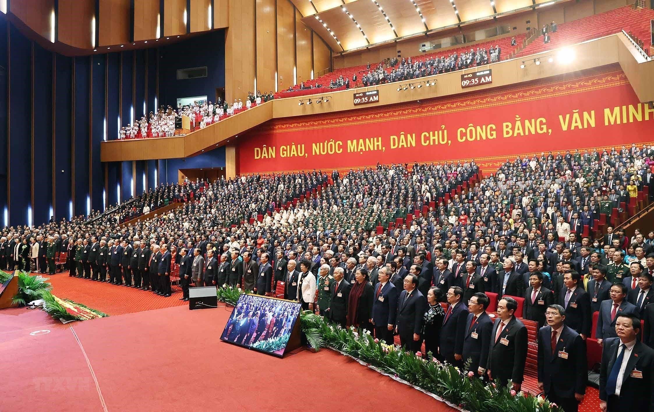 [Photo] Dai hoi XIII: Dua dat nuoc buoc vao giai doan phat trien moi hinh anh 37