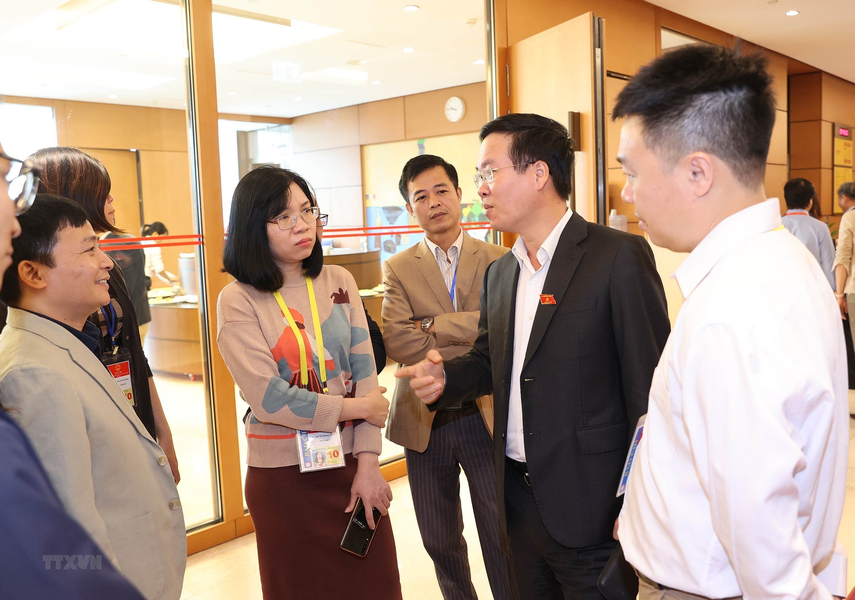 Dai bieu Quoc hoi ban khoan ve chi tieu phat trien KT-XH nam 2021 hinh anh 3