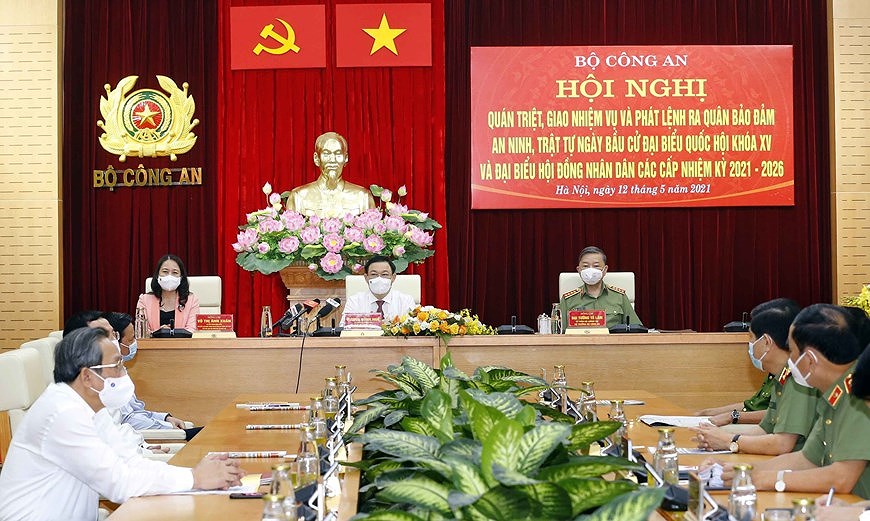 组图：越南公安力量竭尽全力确保选举安全 hinh anh 3
