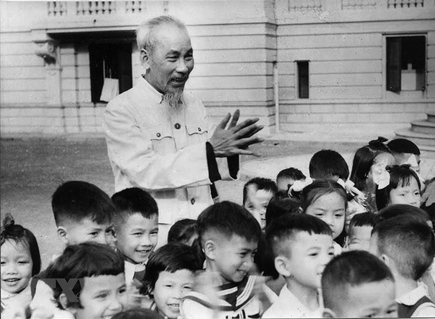 组图：胡志明主席——越南儿童敬爱的“伯伯” hinh anh 1