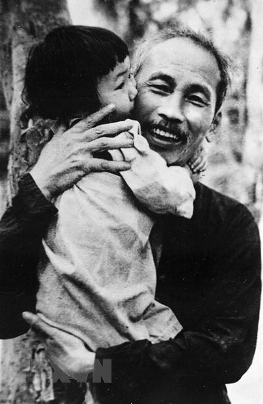 组图：胡志明主席——越南儿童敬爱的“伯伯” hinh anh 8
