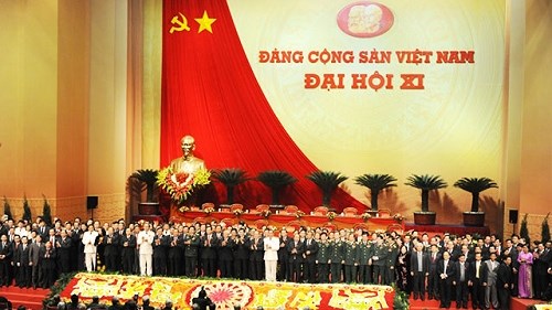 越南共产党的辉煌征程：党的第十一次全国代表大会 hinh anh 1