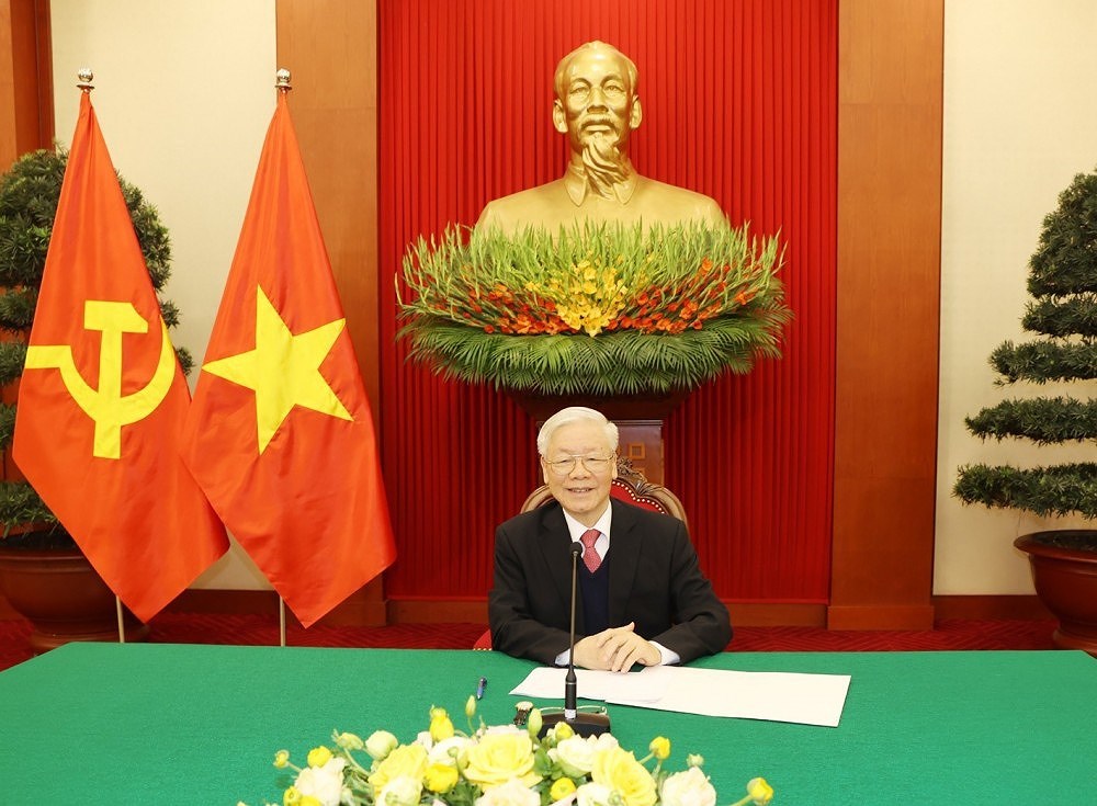 中国记者：阮富仲总书记的署名文章体现了越南革命事业的战略视野 hinh anh 2