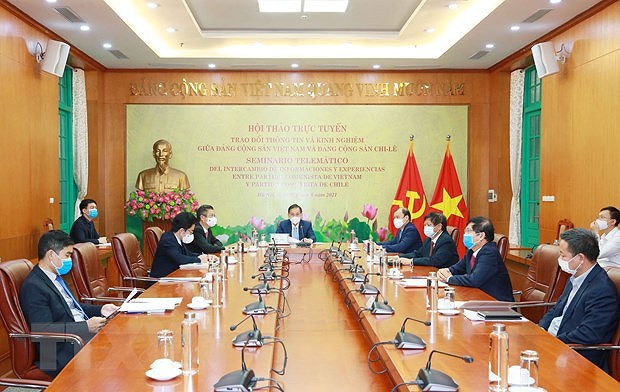 越南共产党与智利共产党举行在线研讨会 hinh anh 1