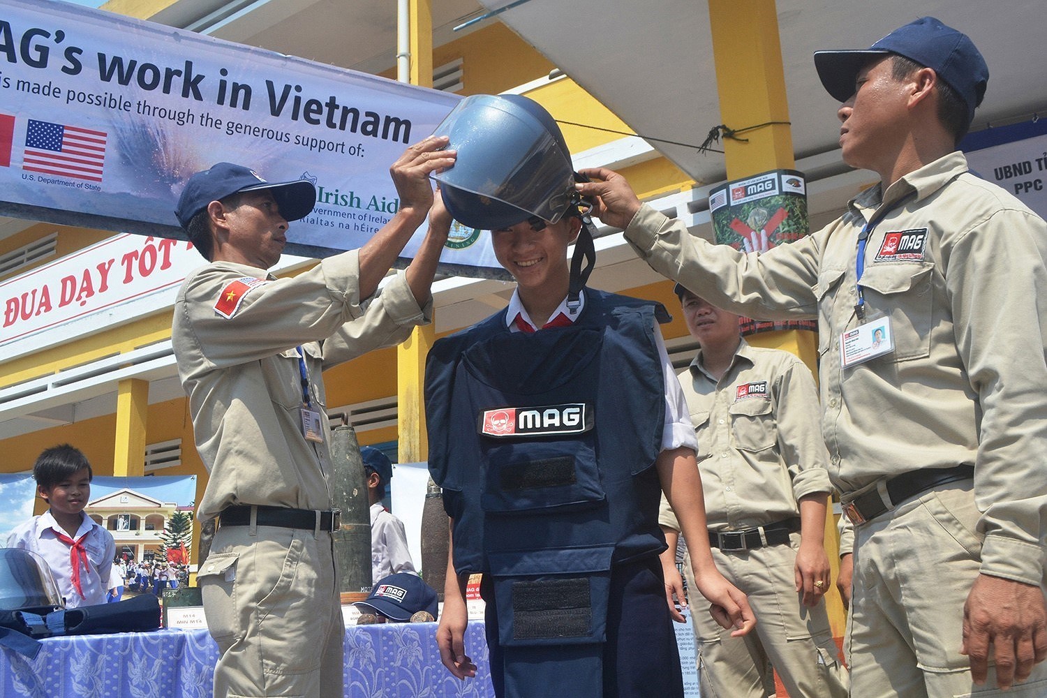 Vietnam addresses post-war UXO consequences hinh anh 10