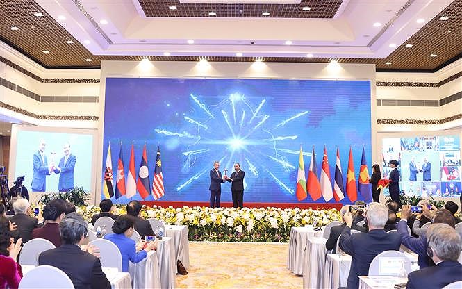 37th ASEAN Summit and Related Summits wrap up hinh anh 7
