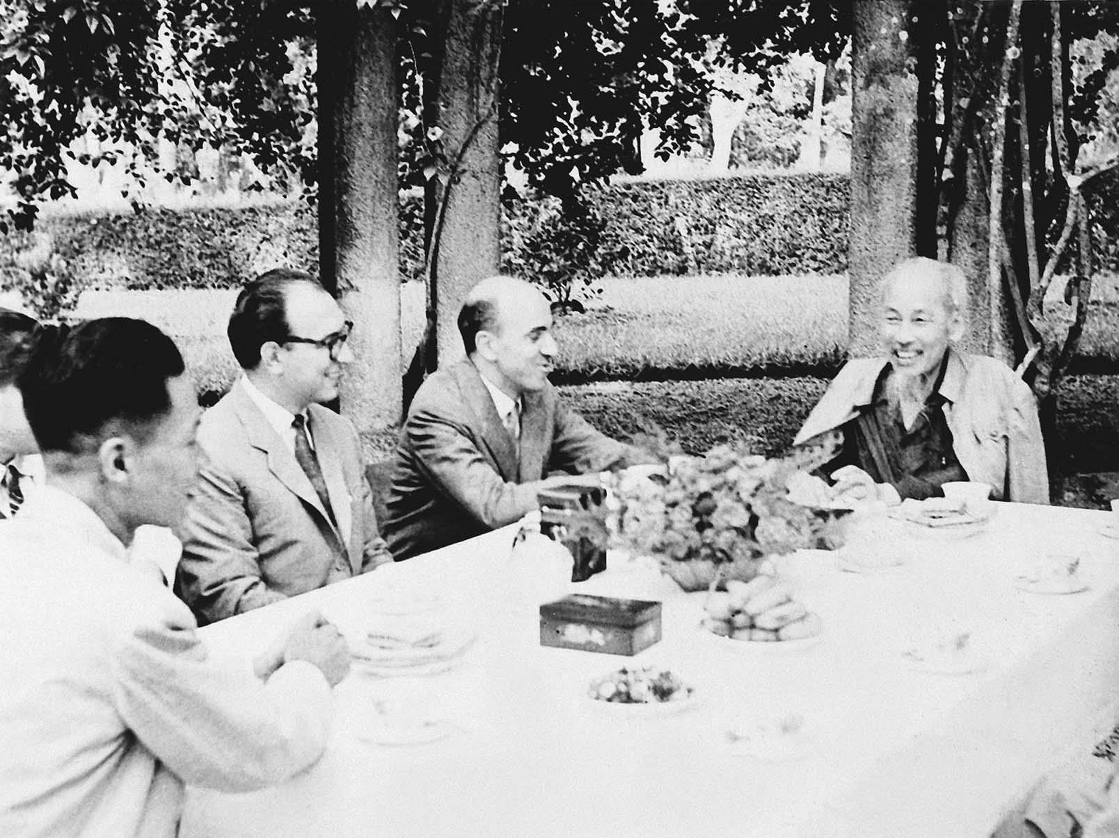 President Ho Chi Minh’s thoughts on int’l solidarity hinh anh 13