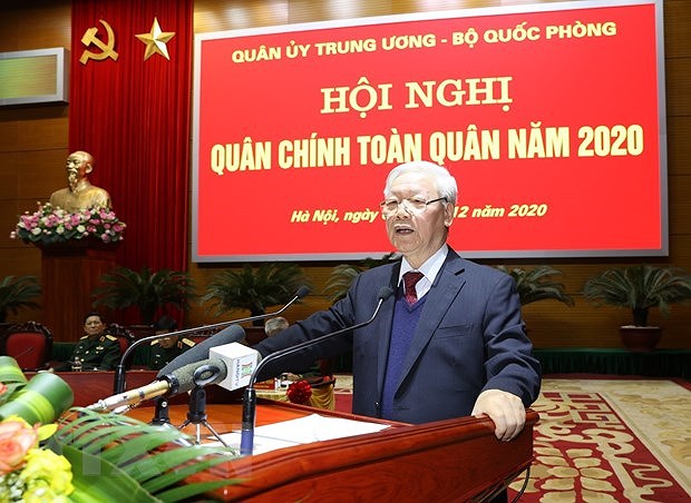 Party, State leader attends national political-military conference hinh anh 1