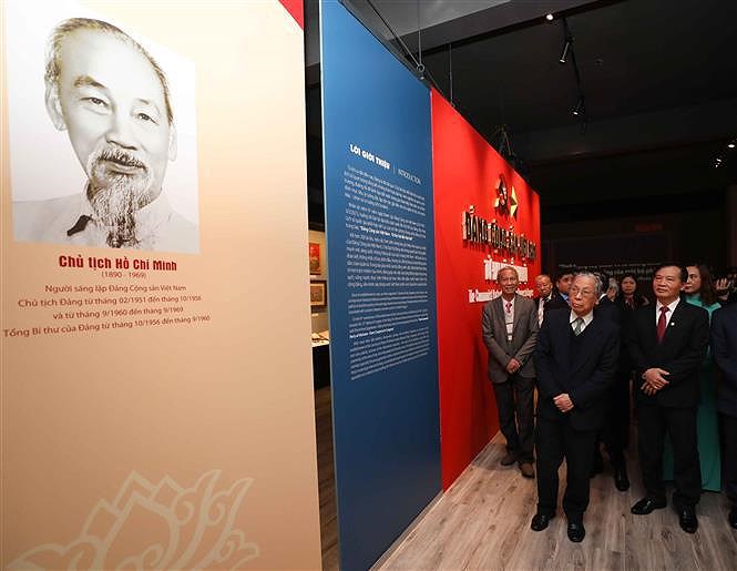National history museum exhibition marks Party’s founding anniversary hinh anh 1