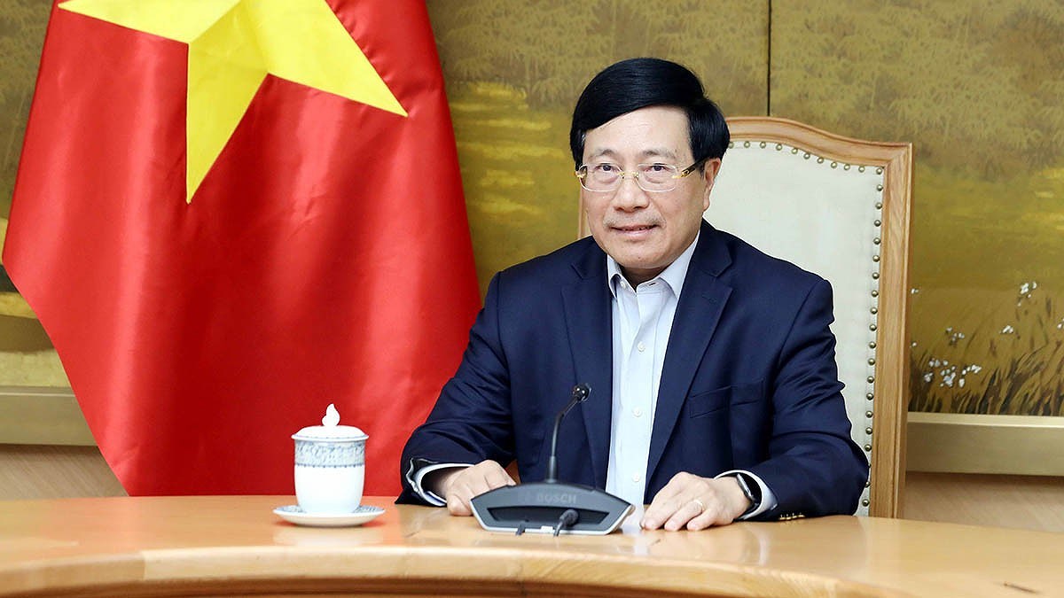 Deputy PM holds phone talks with US National Security Advisor hinh anh 1