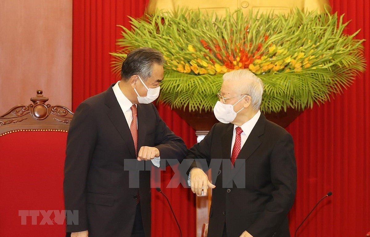 Party chief hosts reception for Chinese Foreign Minister hinh anh 1