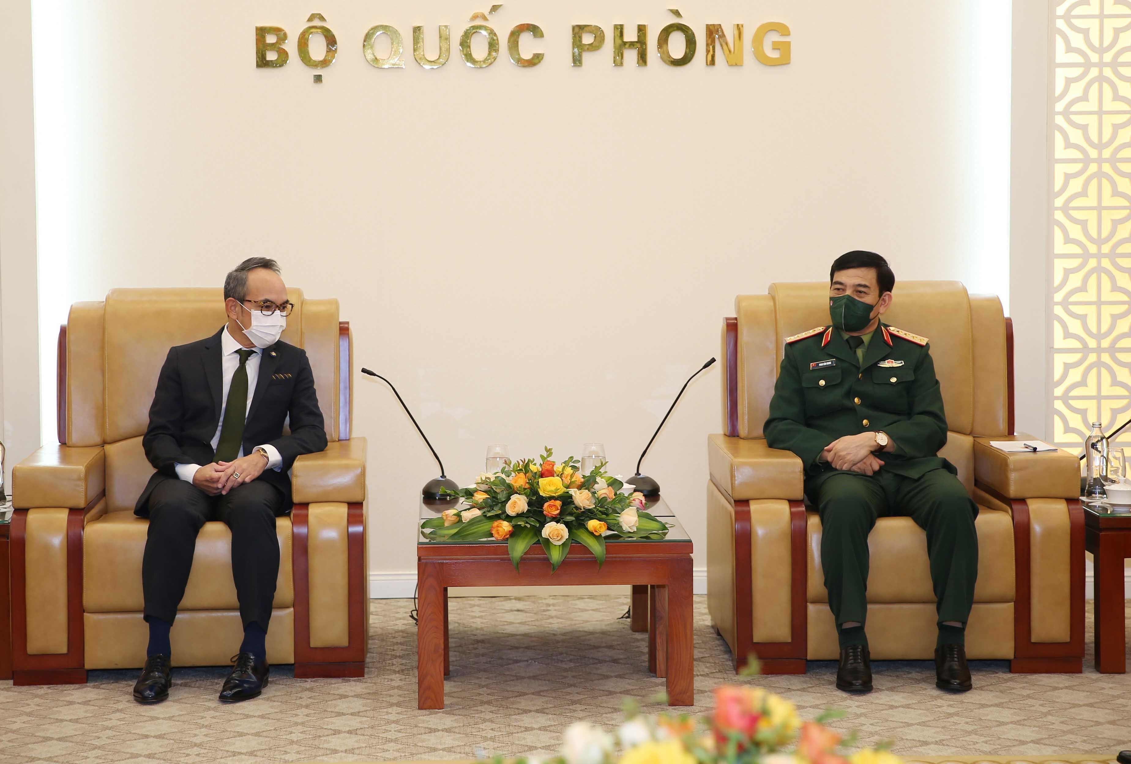 Minister of National Defence receives Thai ambassador hinh anh 1