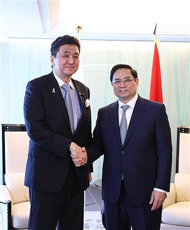 PM calls for stronger defence, locality-to-locality ties with Japan hinh anh 1