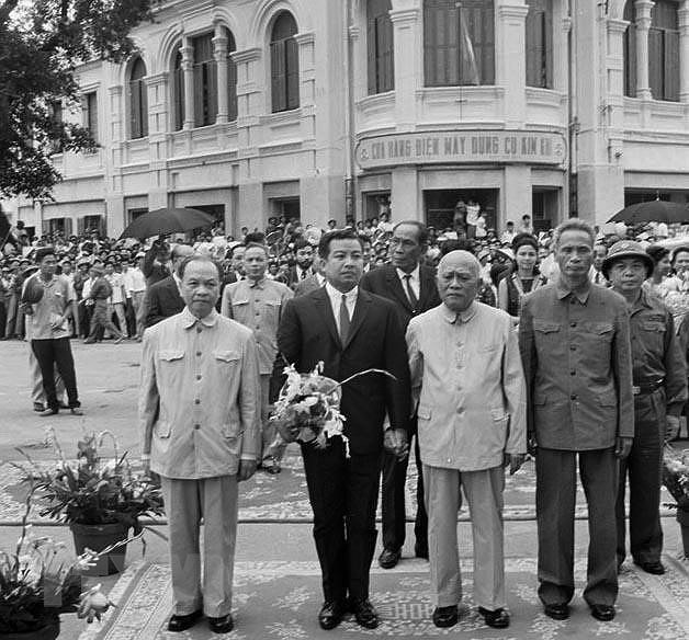 El III Congreso Nacional del Partido Comunista de Vietnam: Construccion del socialismo en el Norte hinh anh 14
