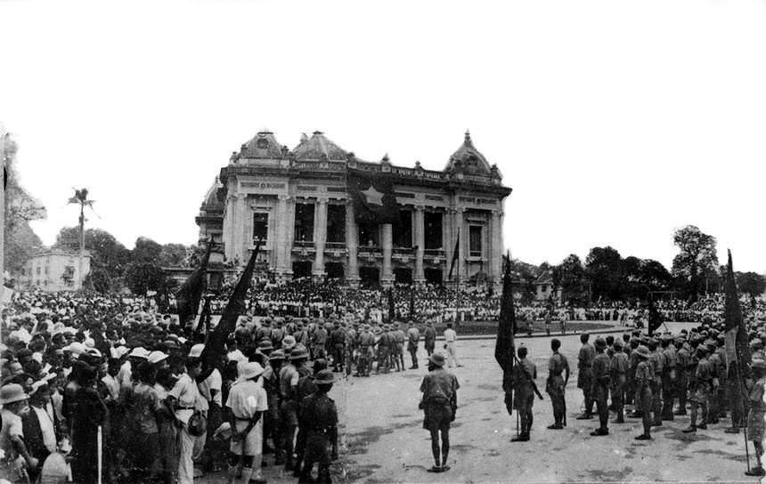 [Foto] Vietnam conmemora 74 aniversario de la Revolucion de Agosto hinh anh 2
