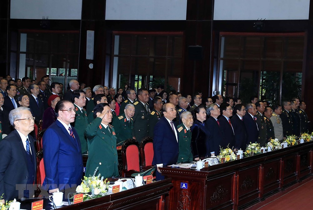 Vietnam conmemora 75 aniversario de su Ejercito Popular hinh anh 2