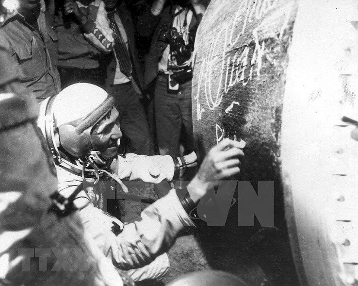 [Foto] Pham Tuan, primer piloto vietnamita en derribar un B-52 de las tropas norteamericanas hinh anh 2