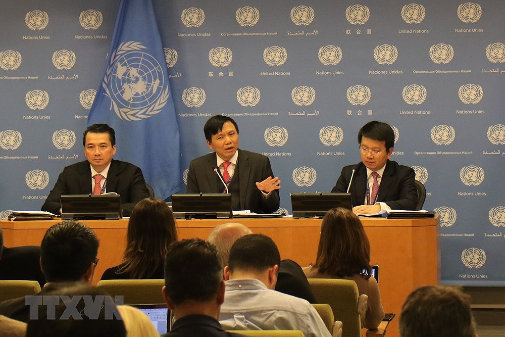 [Foto] Vietnam asume el cargo del miembro no permanente del Consejo de Seguridad de la ONU hinh anh 6