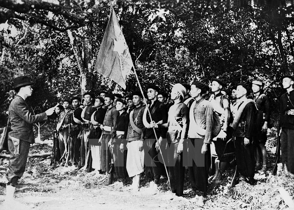 [Foto] 90 anos de fundacion del Partido Comunista de Vietnam hinh anh 11