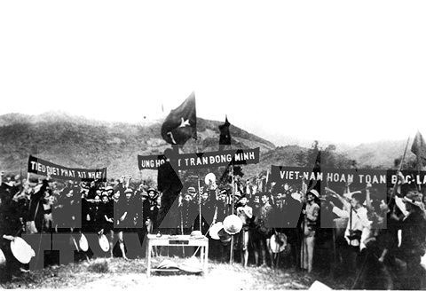 [Foto] 90 anos de fundacion del Partido Comunista de Vietnam hinh anh 12