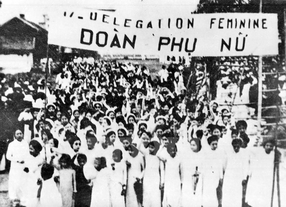 [Foto] 90 anos de fundacion del Partido Comunista de Vietnam hinh anh 5