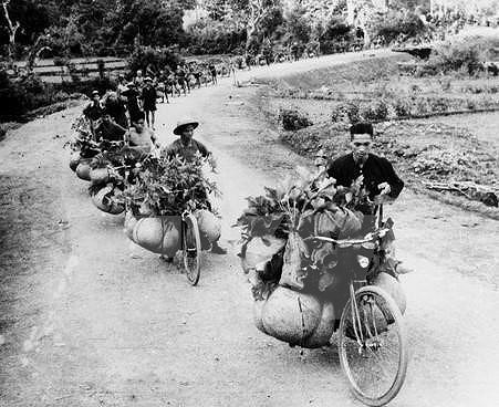 [Foto] Partido Comunista de Vietnam lidera la resistencia contra los colonialistas franceses hinh anh 24