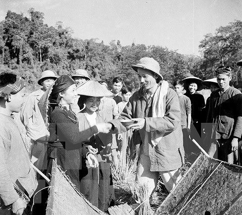 [Foto] Presidente Ho Chi Minh en guerra de resistencia a tropas francesas hinh anh 7