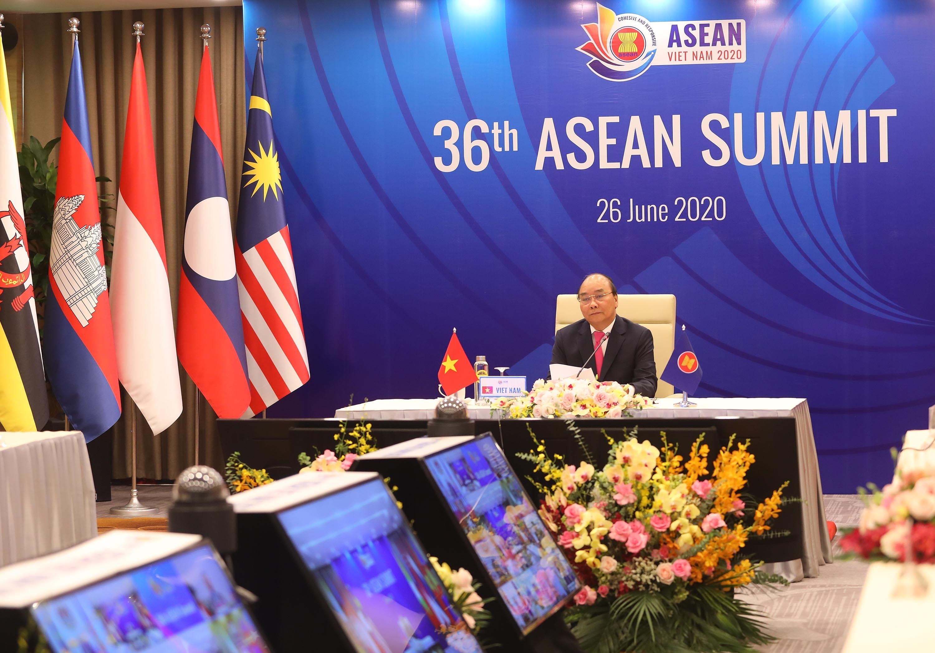 [Foto] ASEAN 2020: Premier vietnamita, Nguyen Xuan Phuc, preside Cumbre 36 de ASEAN hinh anh 3