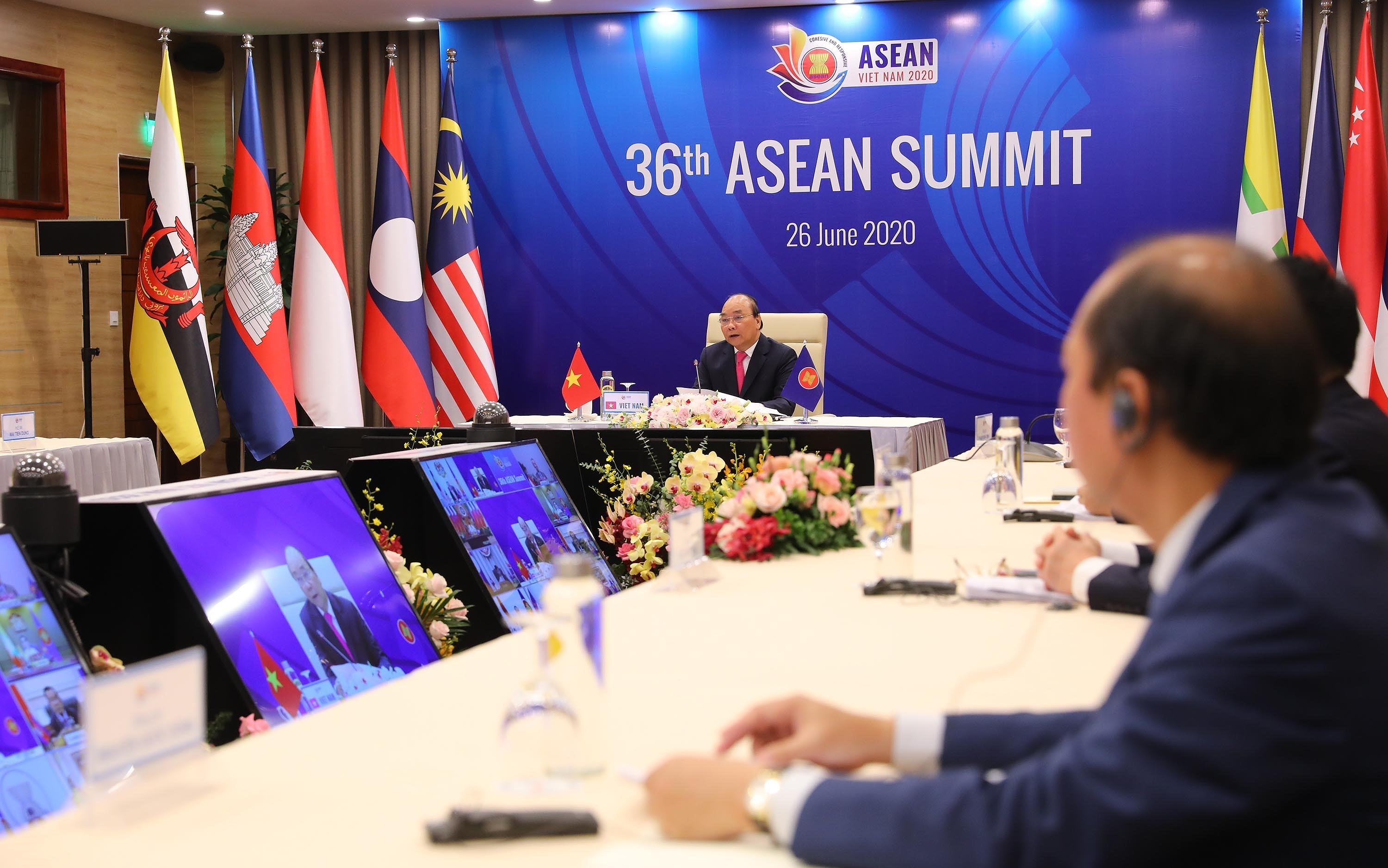 [Foto] ASEAN 2020: Premier vietnamita, Nguyen Xuan Phuc, preside Cumbre 36 de ASEAN hinh anh 7