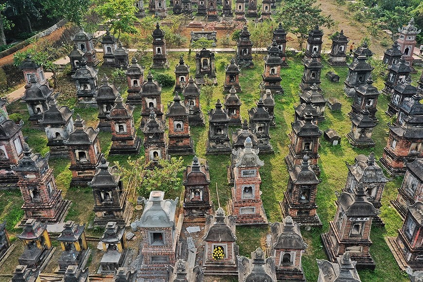 Pagoda de Bo Da, hogar del conjunto de torres mas grande y hermoso de Vietnam hinh anh 2