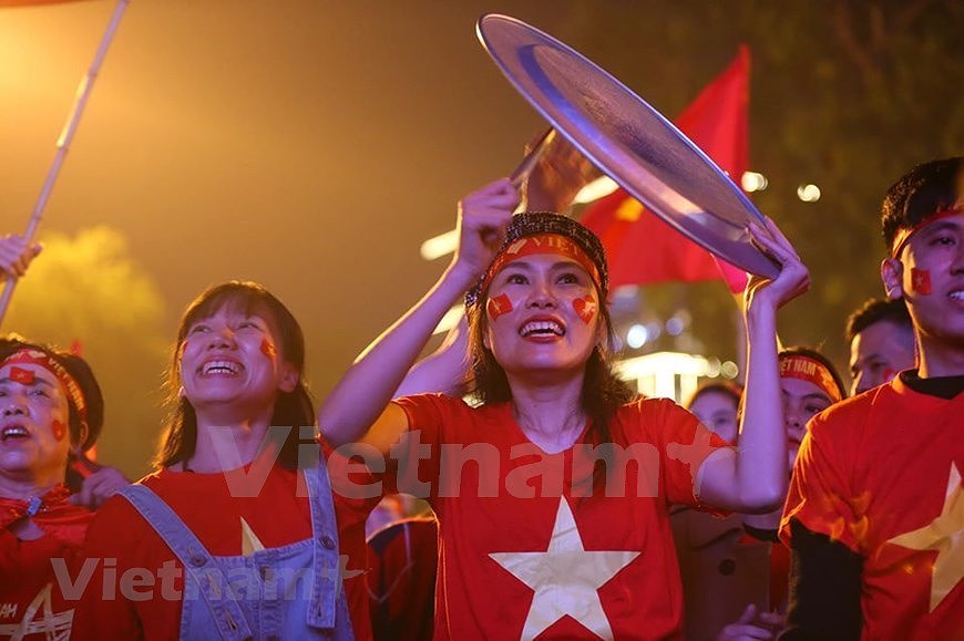 [Fotos] Sueno cumplido: Vietnam se proclama por primera vez campeon de SEA Games hinh anh 14