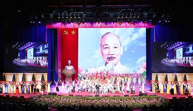 Partidos de Laos y Cuba felicitan al PCV por aniversario de natalicio del Presidente Ho Chi Minh hinh anh 1