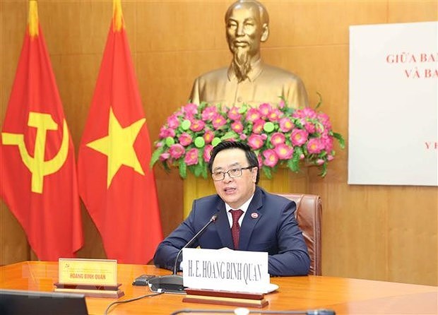 Partidos Comunistas de Vietnam y Cuba fortalecen relaciones hinh anh 1