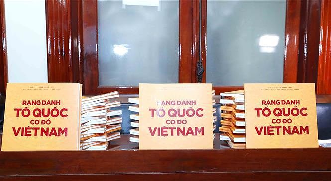 Inauguran sitio web de informacion al exterior del Partido Comunista de Vietnam hinh anh 3