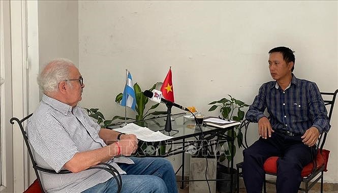 Funcionario argentino destaca el liderazgo del Partido Comunista de Vietnam hinh anh 1