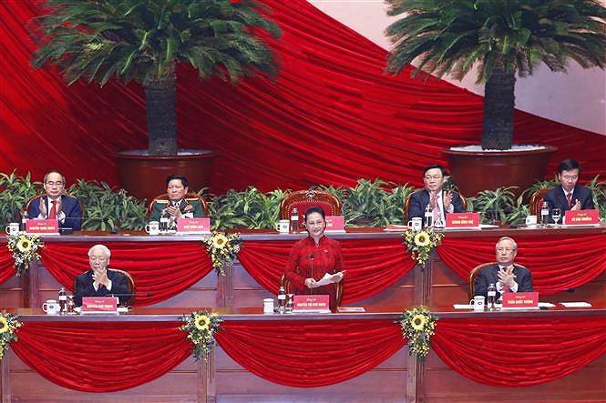 Comunicado de prensa sobre sesion de clausura del XIII Congreso Nacional del Partido Comunista de Vietnam hinh anh 1