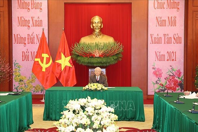 Maximos dirigentes de Vietnam y China sostienen conversacion telefonica hinh anh 1