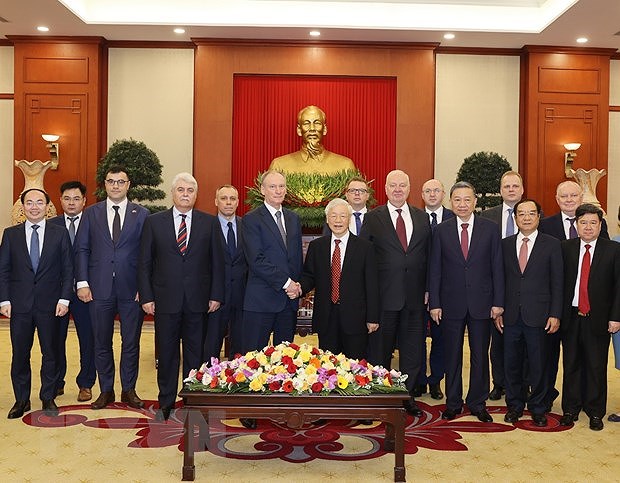 Maximo dirigente vietnamita pide fortalecer cooperacion en defensa con Rusia hinh anh 2