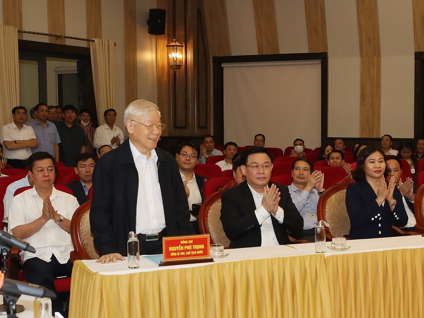 Resalta apoyo unanime del pueblo a maximo dirigente vietnamita hinh anh 1