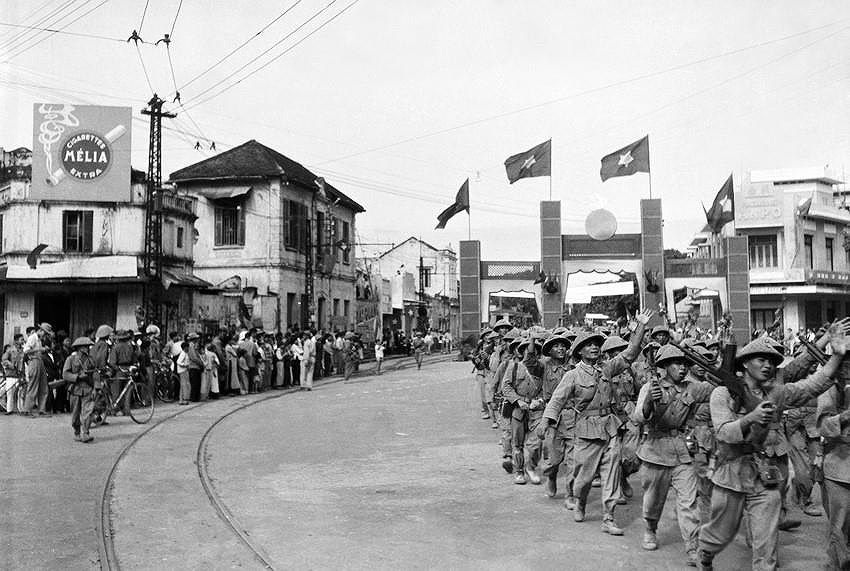 El 10 de octubre de 1954: Regreso del ejercito victorioso a Hanoi hinh anh 19